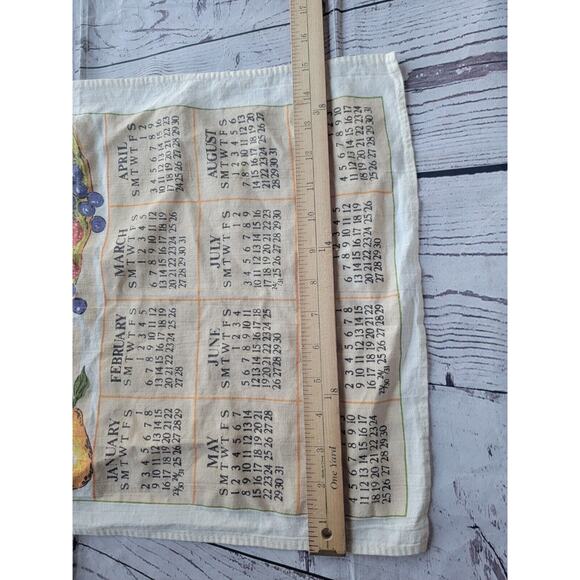 Vintage 1994 Calendar Dish Kitchen Towel Pears Fruit Berries Dishes - Picture 7 of 9